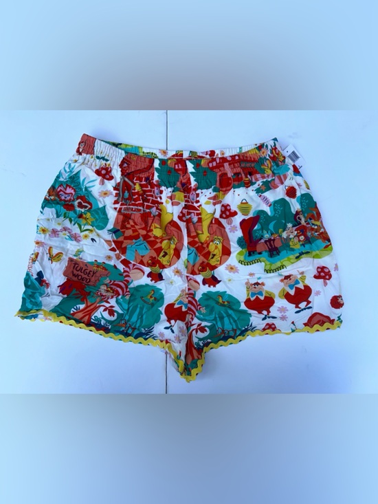 Alice in Wonderland Button Up Top & Short Set - Picture 4 of 6